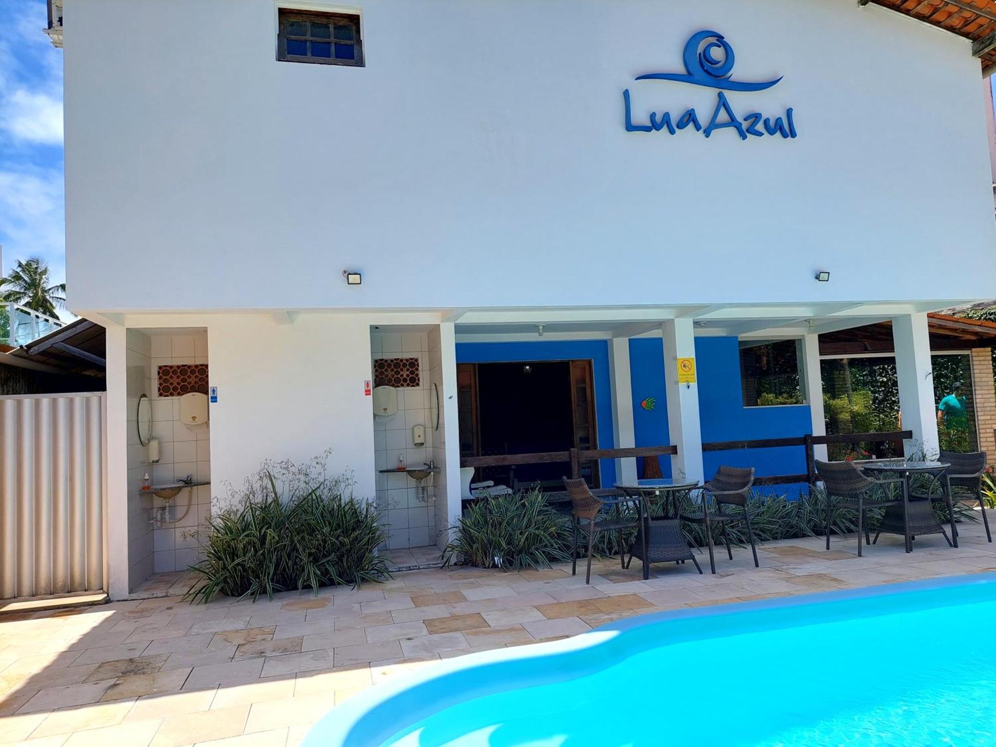 Lua Azul